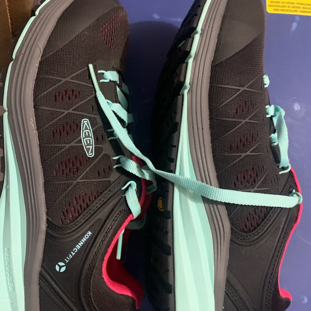 Keen Black and Teal Women's Work Shoes/Hard Toe